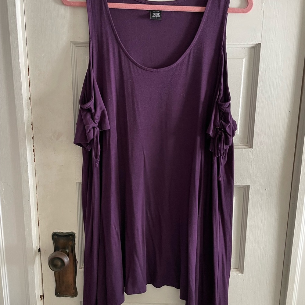 Torrid purple cold shoulder with tie on sleeve